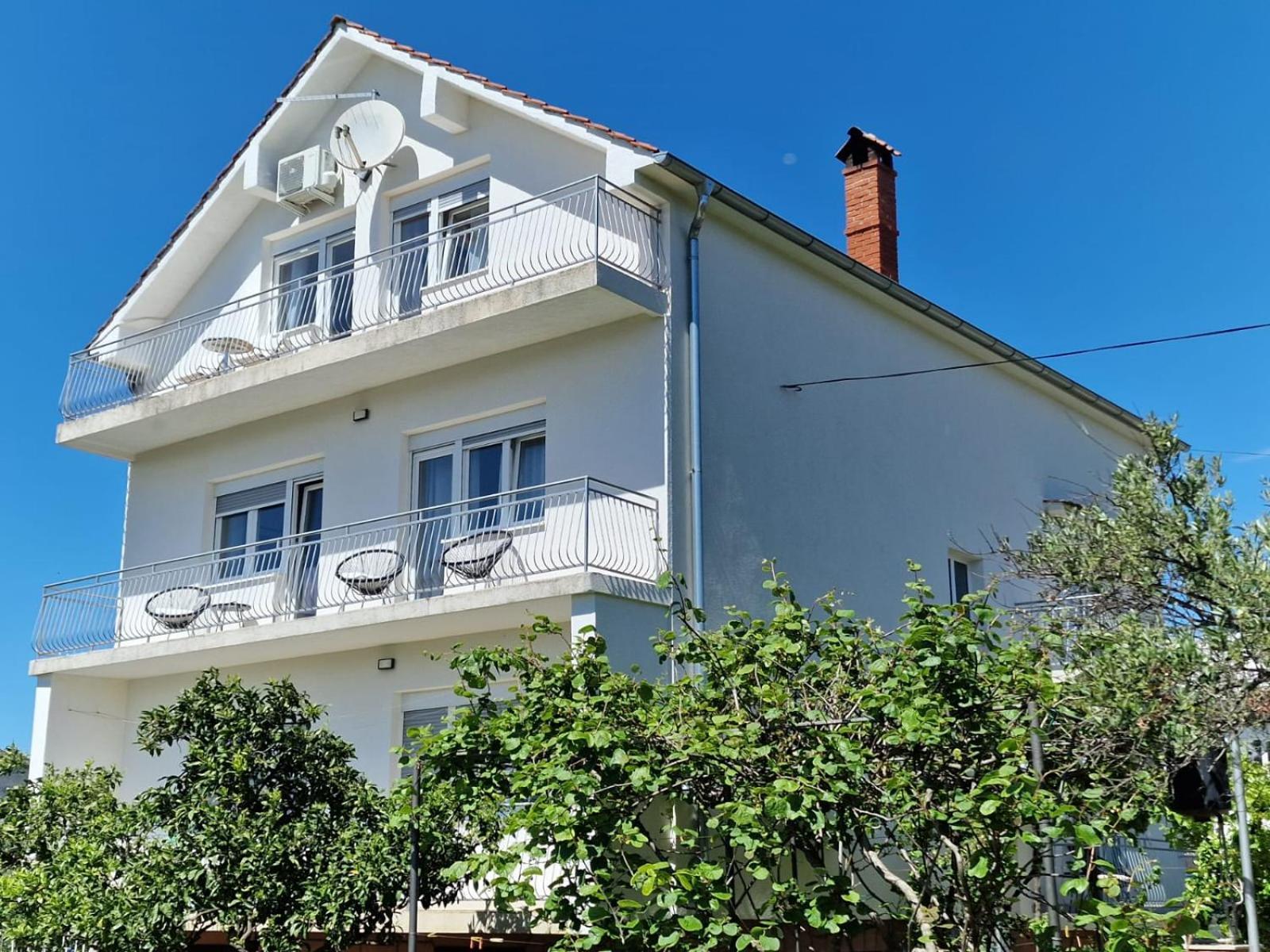 Apartmani Zinda Sukošan Екстериор снимка