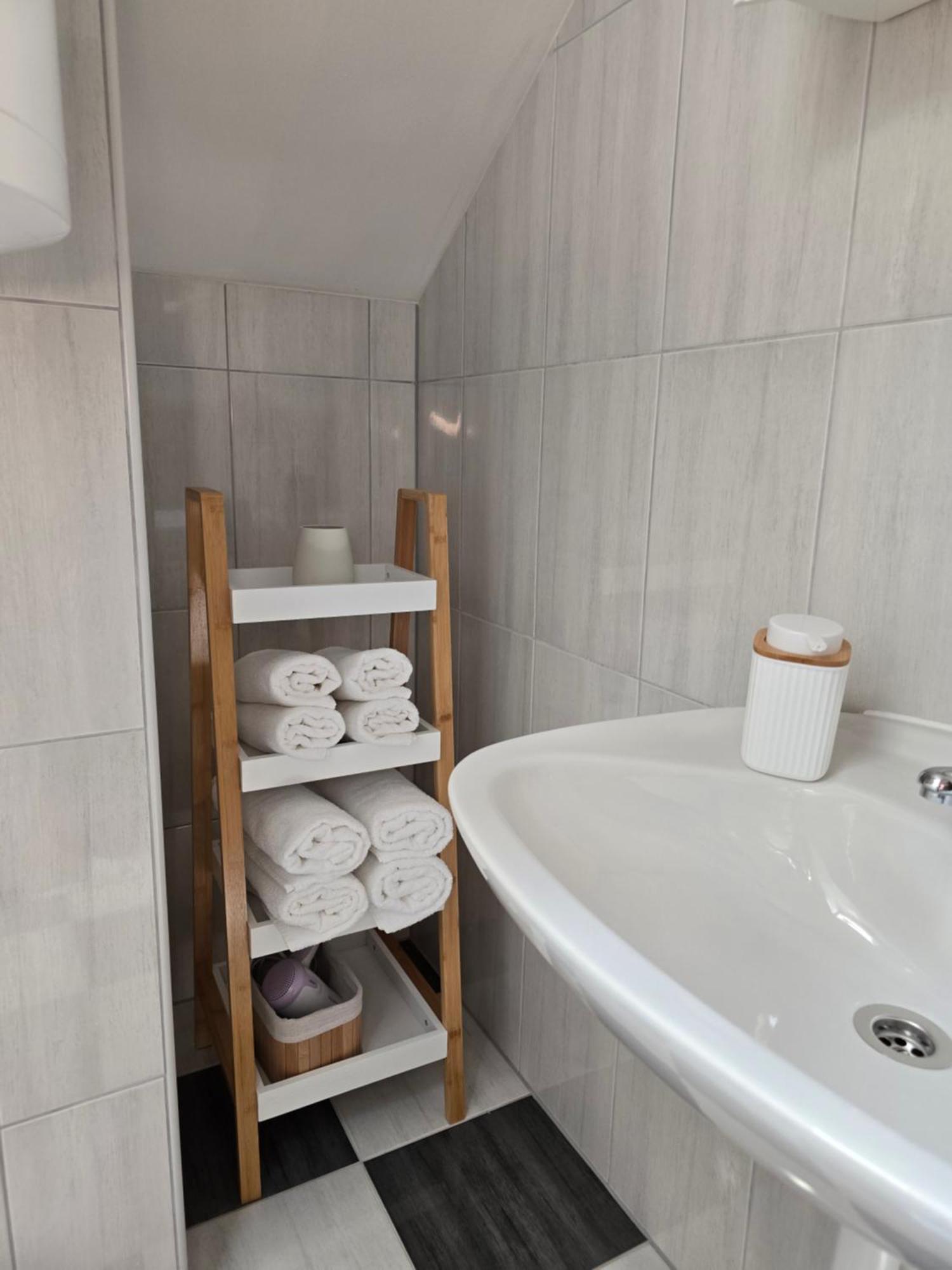 Apartmani Zinda Sukošan Екстериор снимка