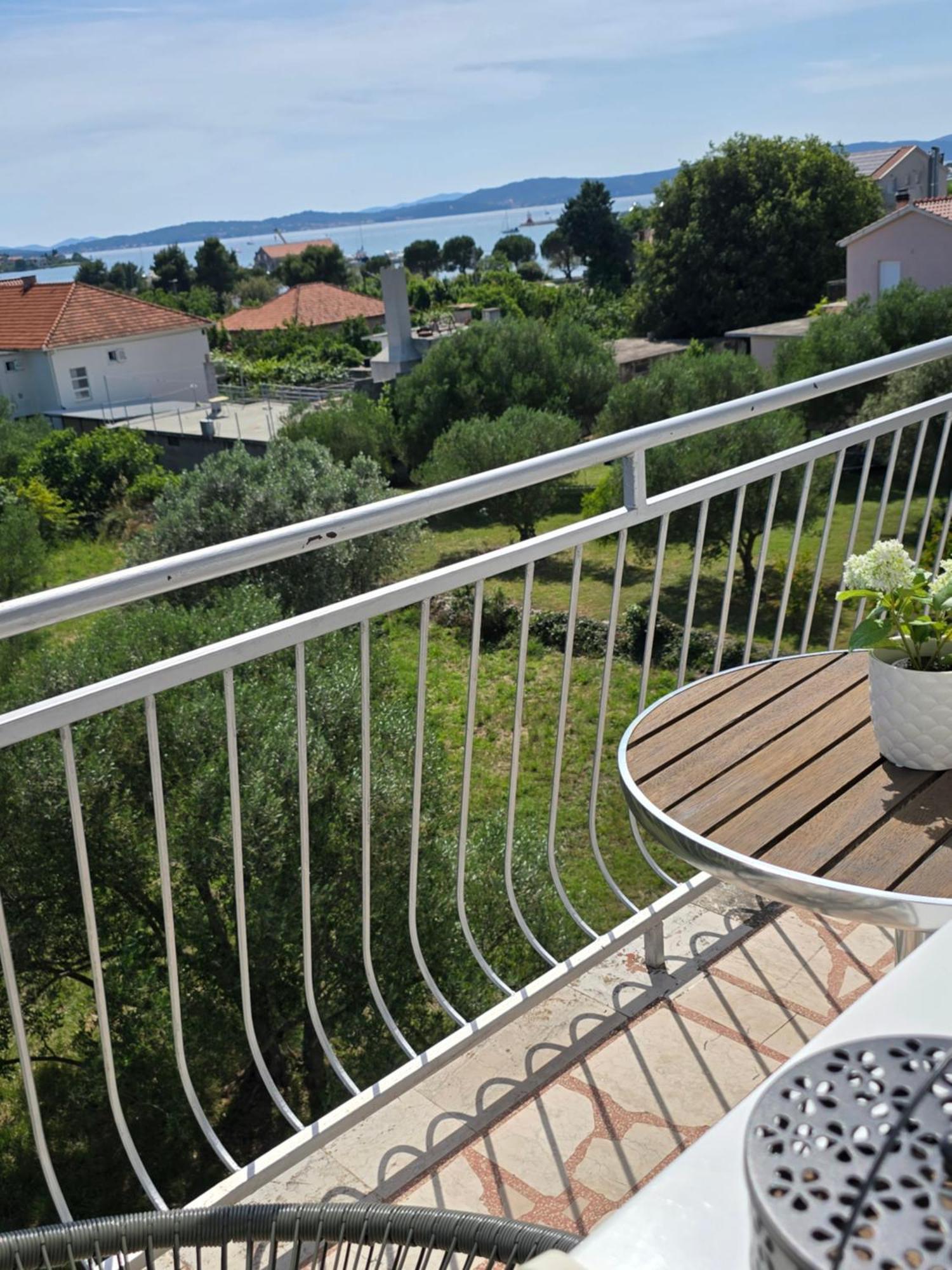 Apartmani Zinda Sukošan Екстериор снимка